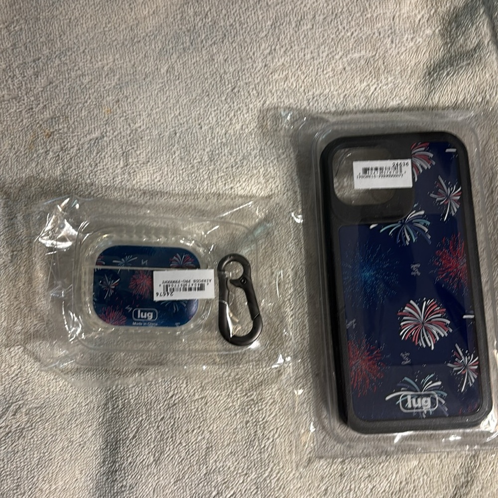LUG - iPhone 15 case with matching Airpod pro case